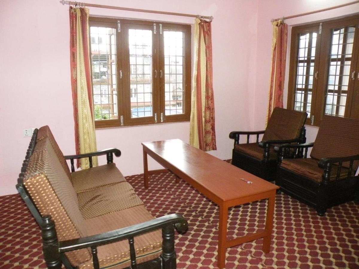Pokhara Abroad Inn Exterior photo